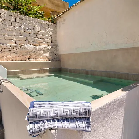 Lefka Apartment